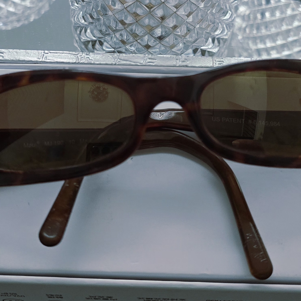 Used Brown Classic Sunglasses Timeless Design